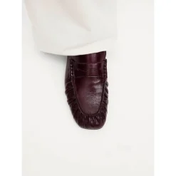 Aven Rift Leather Loafers