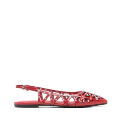 Ballerine a punta con cinturino slingback e borchie