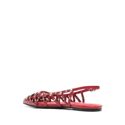 Ballerine a punta con cinturino slingback e borchie