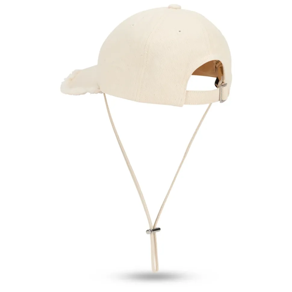 Cappellino con cinturino regolabile