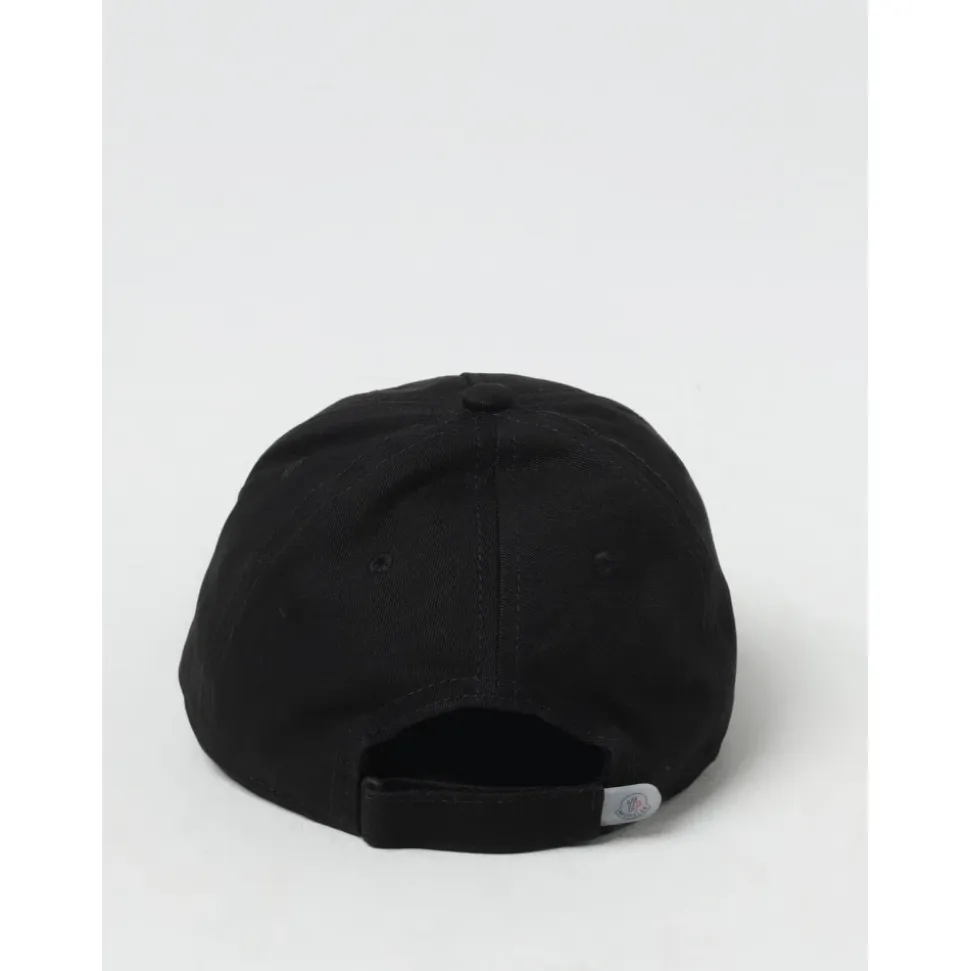 Cappellino da baseball con logo ricamato