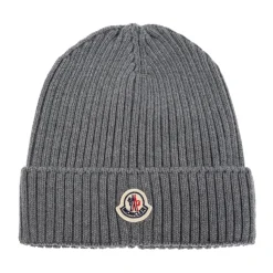 Cappello con toppa del logo