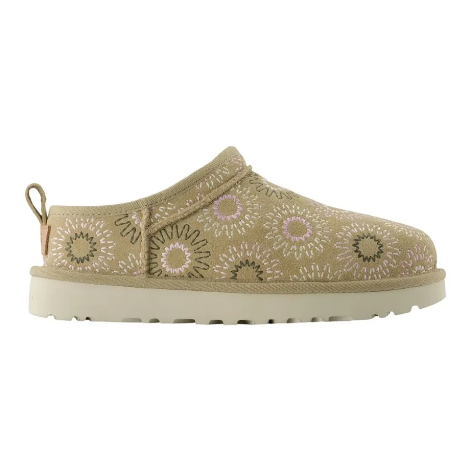 Classic Micro Sun Stitch Ankle Boots