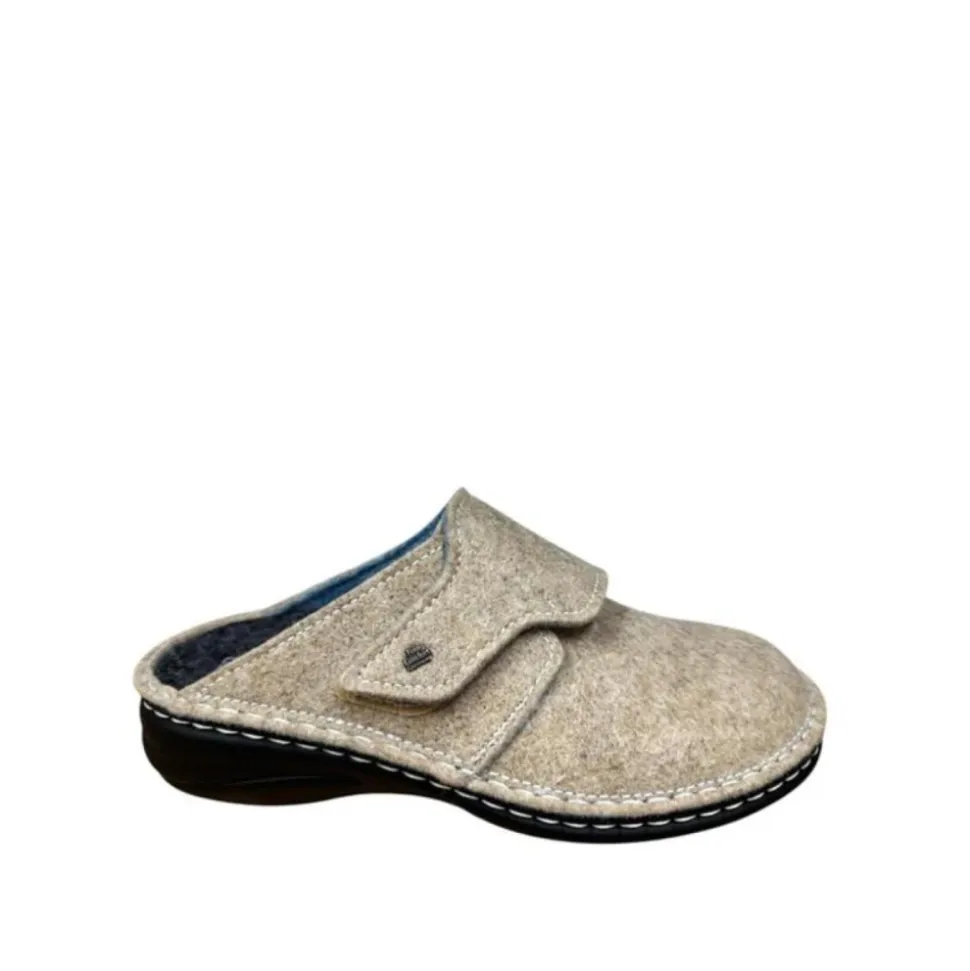 Clogs
