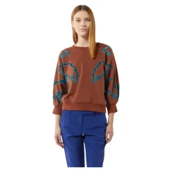 Contrast Embroidered Sweatshirt