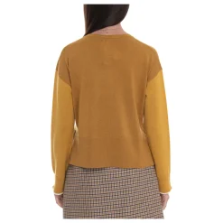 Dance V-neck Pullover