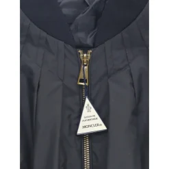 Giacca Nera con Patch Ricamata