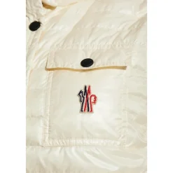 Gumiane Vest