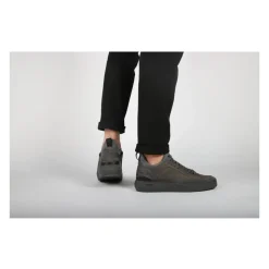 Jason Sneaker (mid)