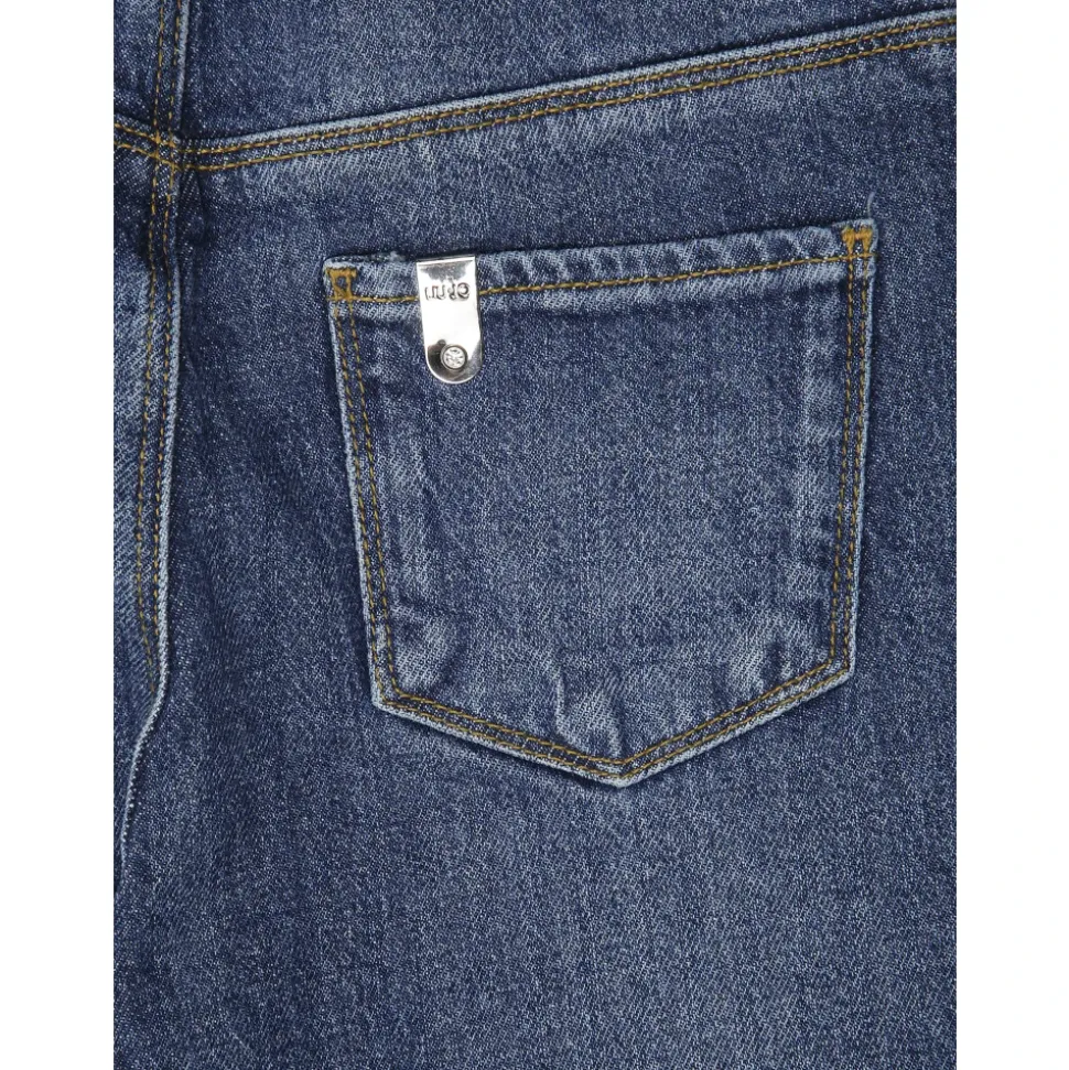 Jeans a palloncino per un look alla moda