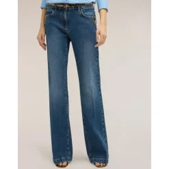 Jeans a zampa con dettaglio gioiello