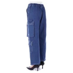 Jeans blu con zip e tasche