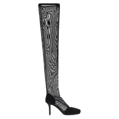 Long heeled boots