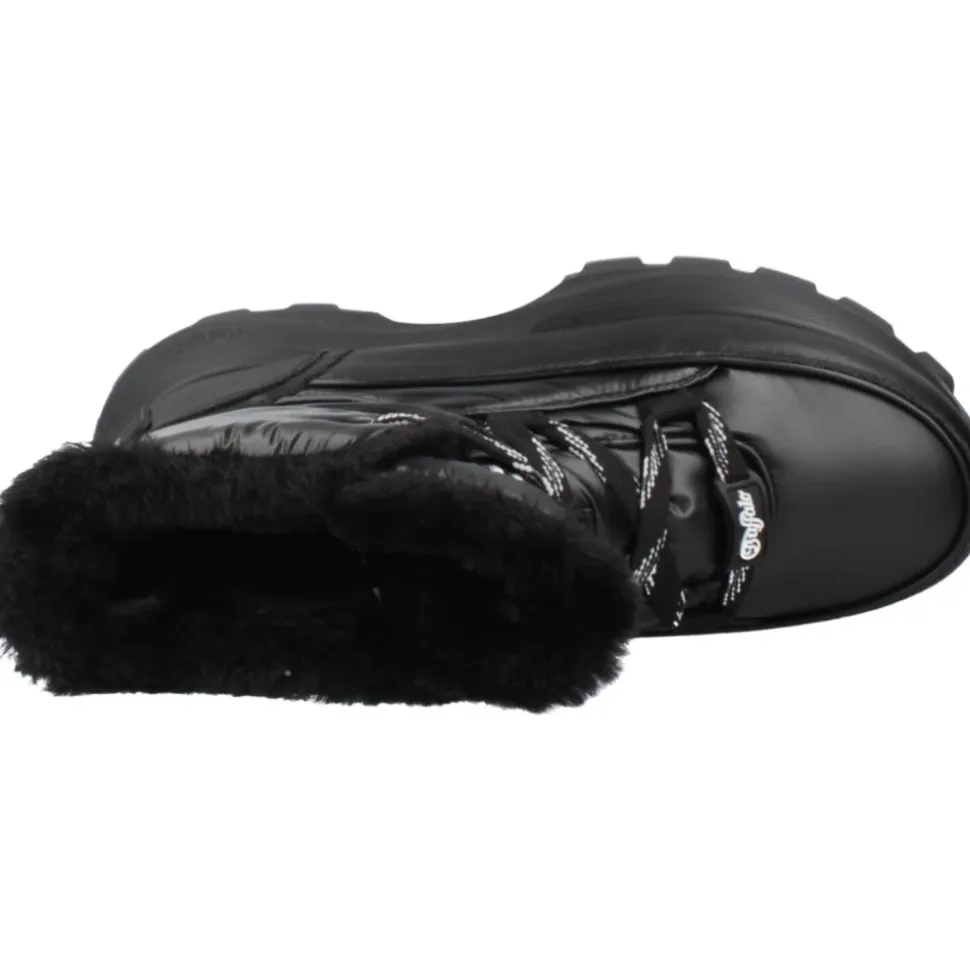 Manhatten WNTR Lace Up Puffed