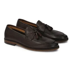 Mocassini in pelle marrone con nappine