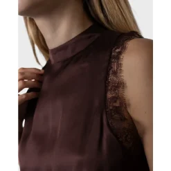 Raso Gown