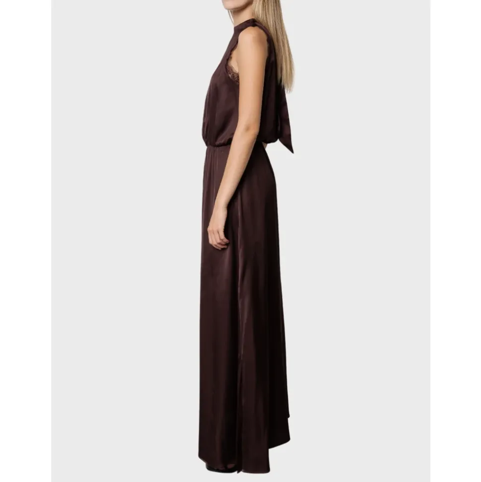 Raso Gown