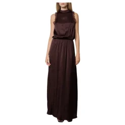 Raso Gown