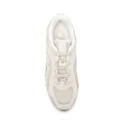 Running Shoes