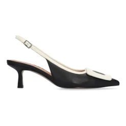 Scarpe basse nere Stile elegante