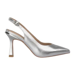Scarpe slip-on con punta appuntita
