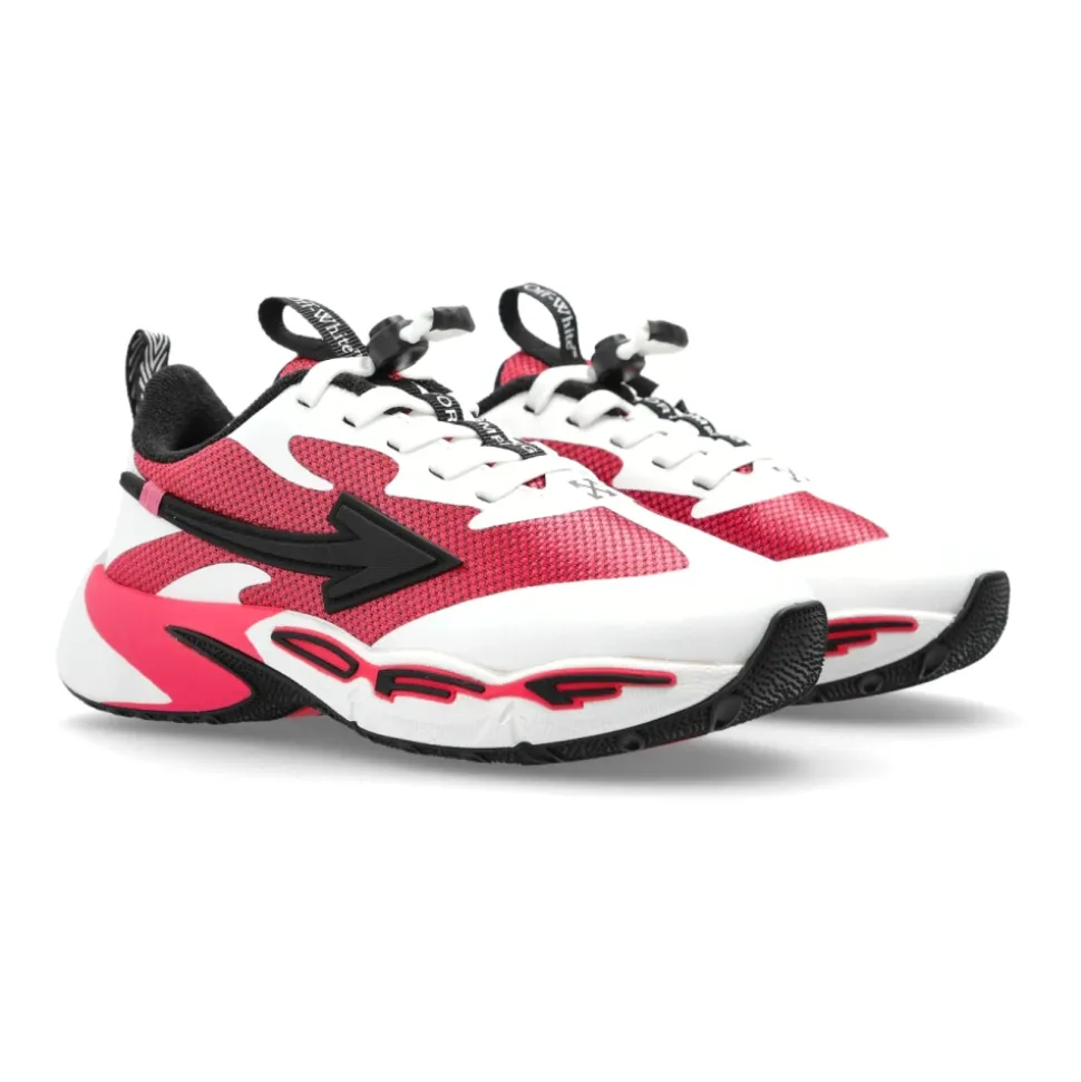 Scarpe sportive per saltare