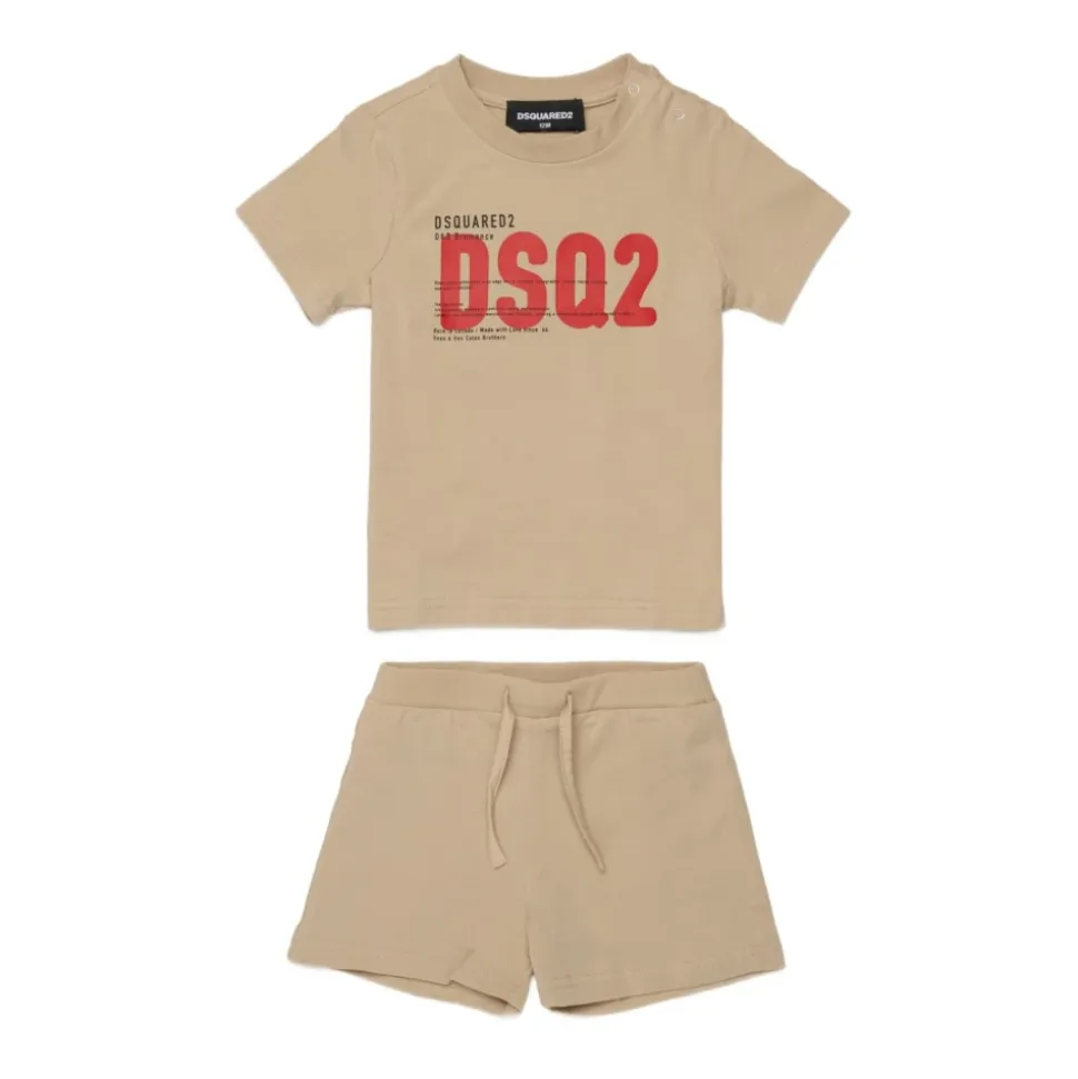 Set con shorts e stampa logo