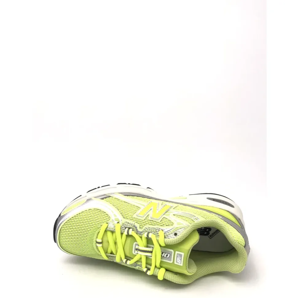 740 Sneaker