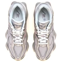 Sneaker New Balance 9060 in ecopelle e tessuto