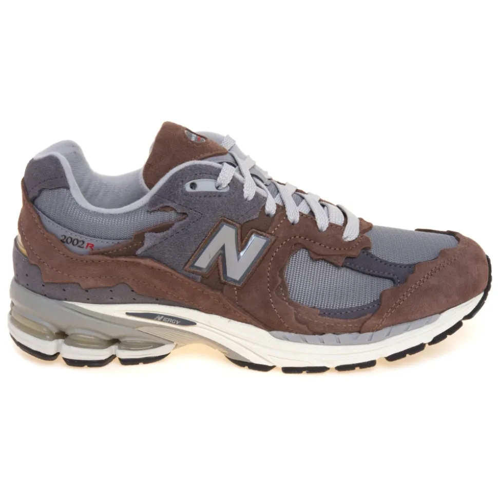 Sneaker New Balance 2002R Protection Pack in camoscio e tessuto