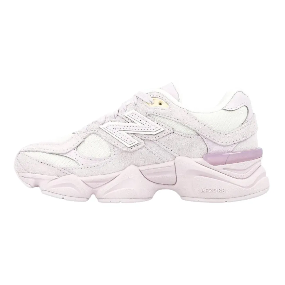 9060 Sneakers