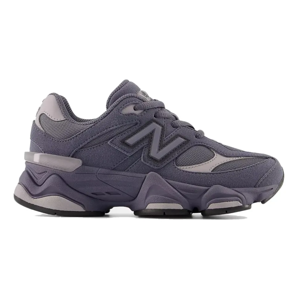 9060 Sneakers