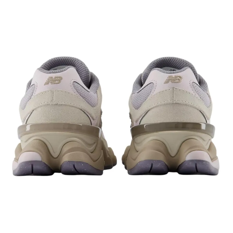 Sneakers in camoscio 9060