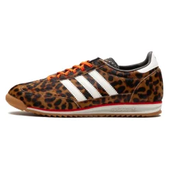 Sneakers stile retrò con stampa leopardata