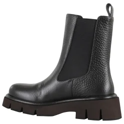 Stivaletto in Pelle Martellata Nero