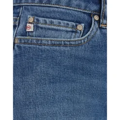 Straight Jeans