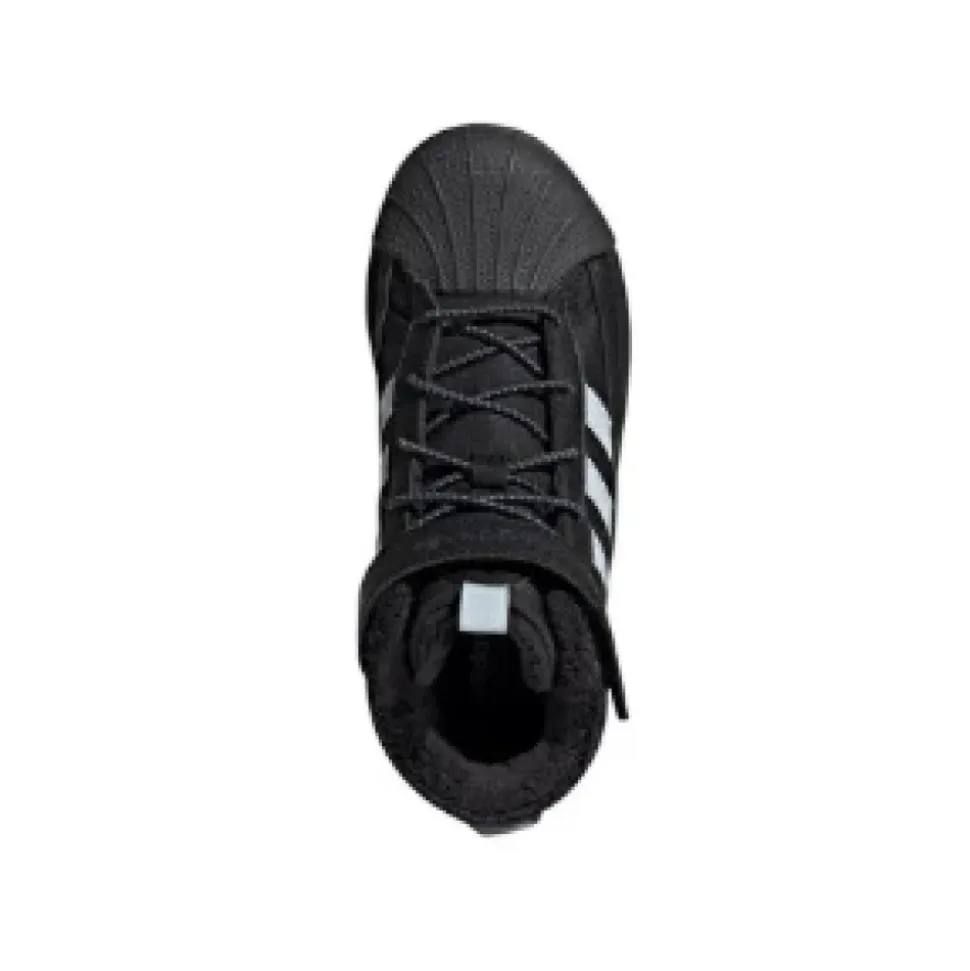 Superstar Winter Trek