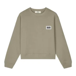 Sweatshirts & Hoodies