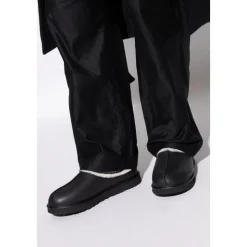 Tasman Slipper