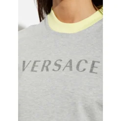 T-shirt con logo stampato