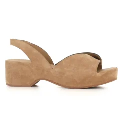 Zeppe in Camoscio Beige con Cinturino Incrociato