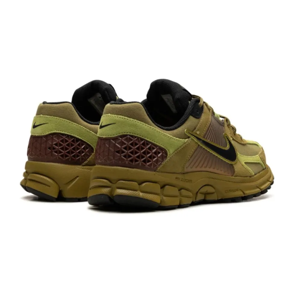 Zoom Vomero 5 Sneakers